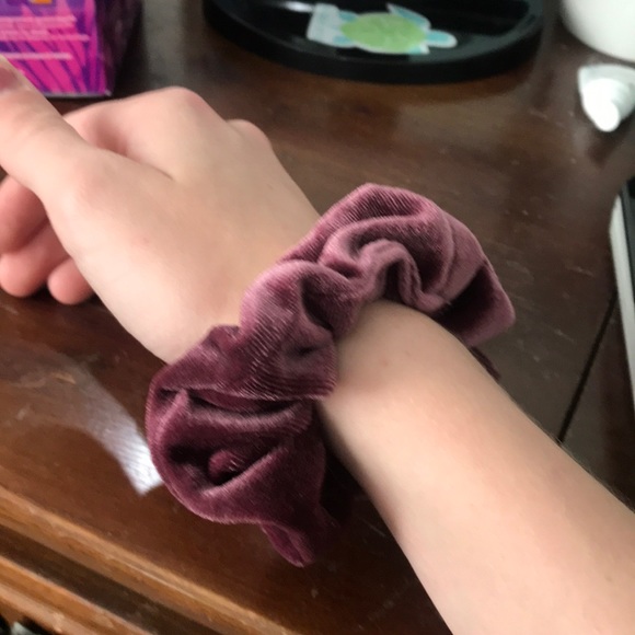 Scrunchie - Picture 2 of 2